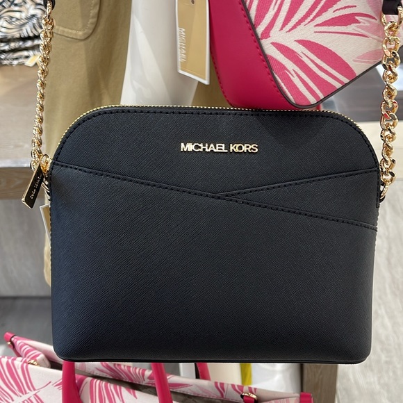 MICHAEL KORS 
Jet Set Travel Medium Dome Crossbody Bag XCROSS XBODY
Black 
NWT - Picture 14 of 16